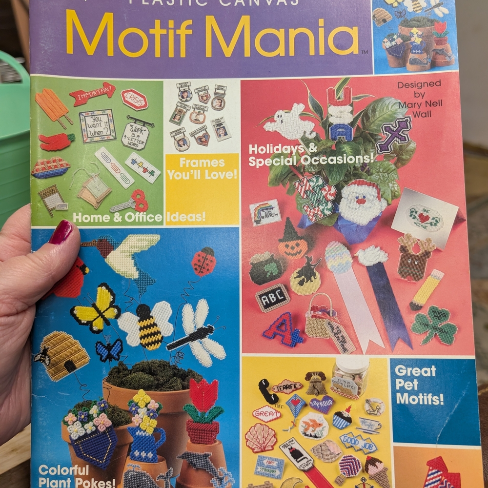 Plastic Canvas Motif Mania Craft Book